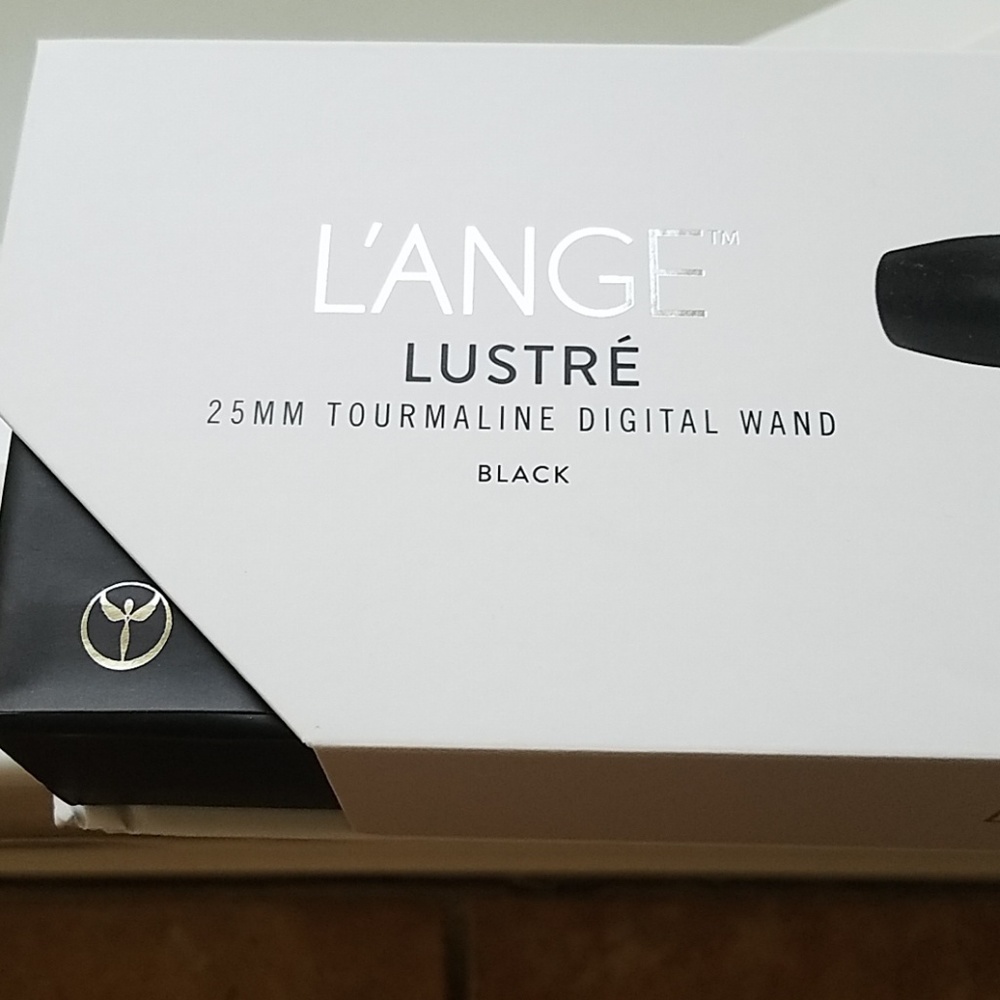 ❎SOLD❎L'ange Lustre 25mm Tourmaline wand